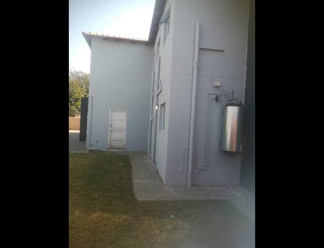 3 BEDROOM PROPERTY TO RENT IN TERENURE